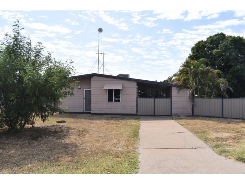 14 Saffola Place, Emerald QLD 4720