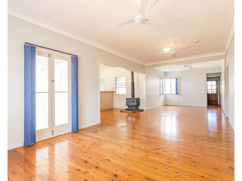 52 Esmond St, Emerald QLD 4720