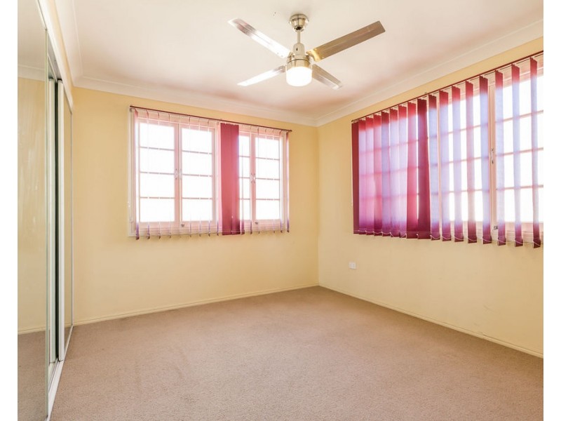 52 Esmond St, Emerald QLD 4720
