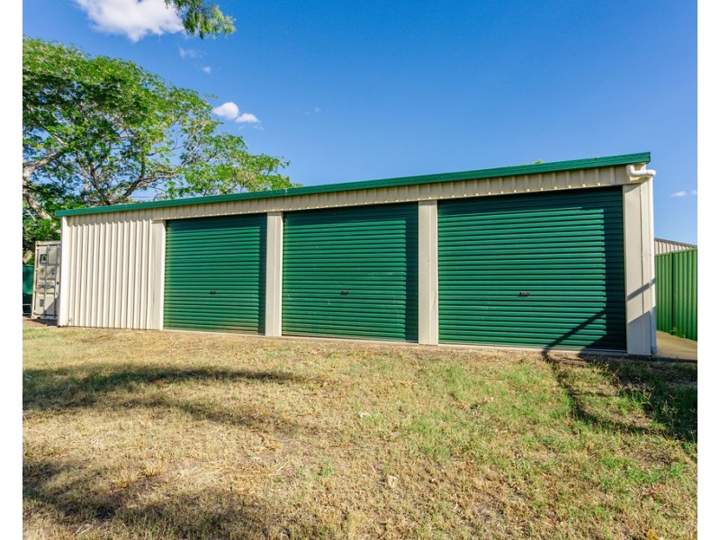 52 Esmond St, Emerald QLD 4720