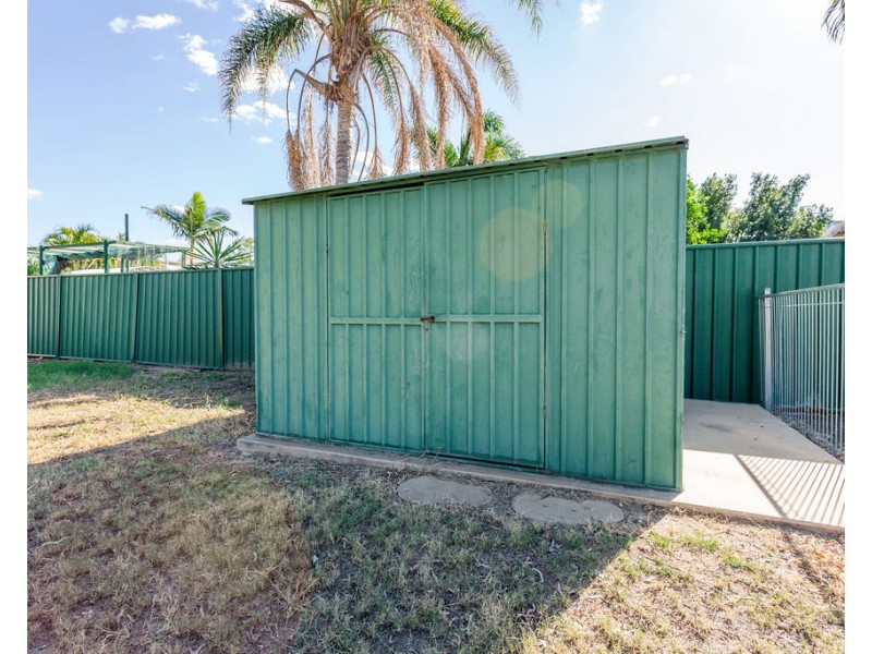 52 Esmond St, Emerald QLD 4720