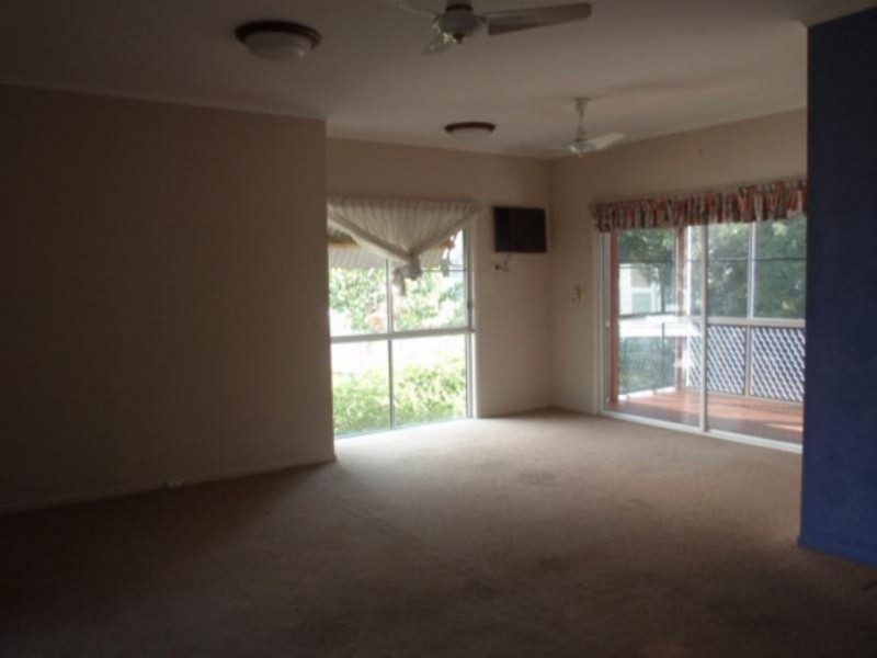 4 Colleen Avenue, Emerald QLD 4720