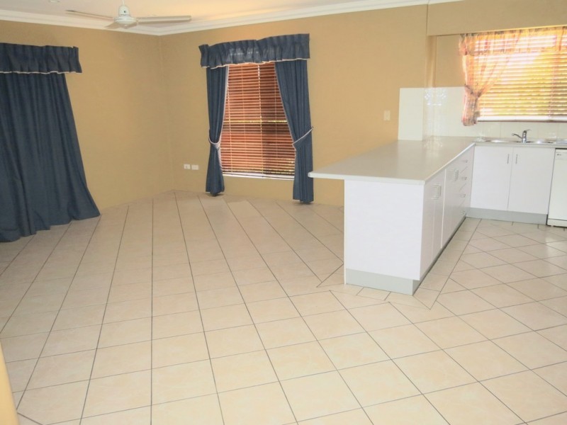 3 Kurrajong Close, Emerald QLD 4720