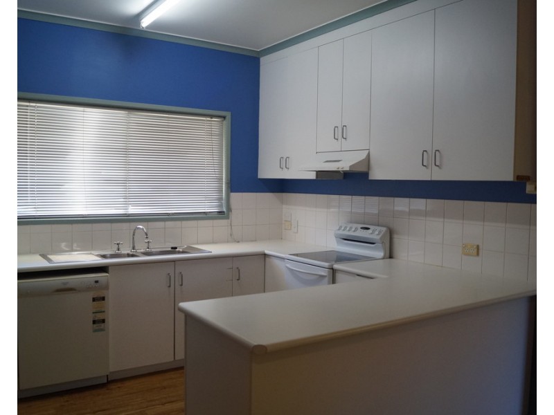 7/7 Theresa Street, Emerald QLD 4720