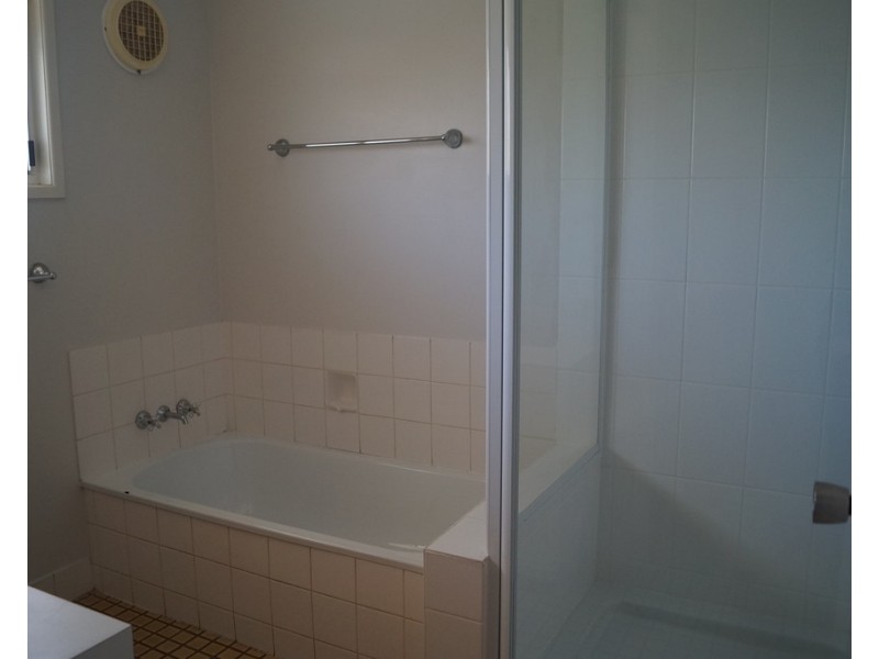 7/7 Theresa Street, Emerald QLD 4720