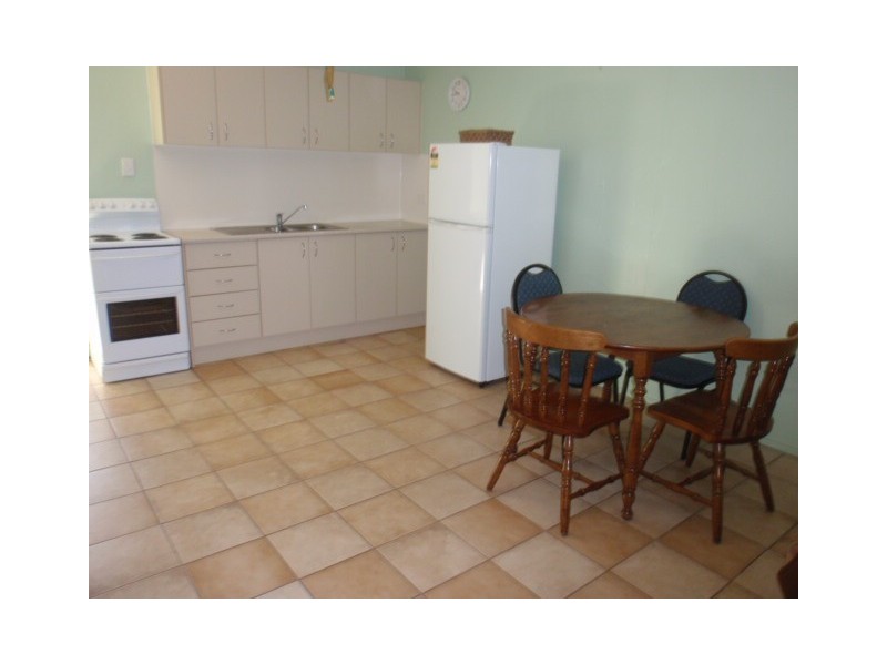 1/100 Ruby Street, Emerald QLD 4720