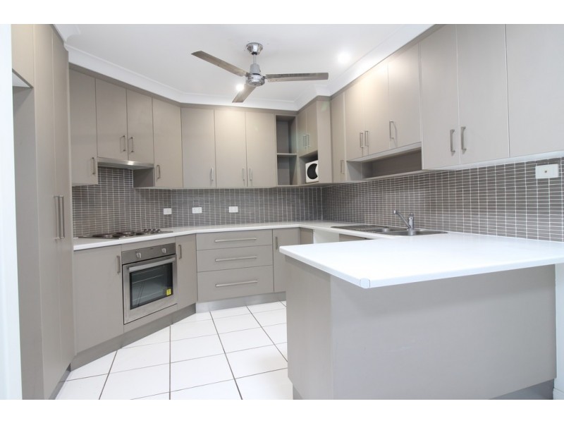 55 White Street, Emerald QLD 4720