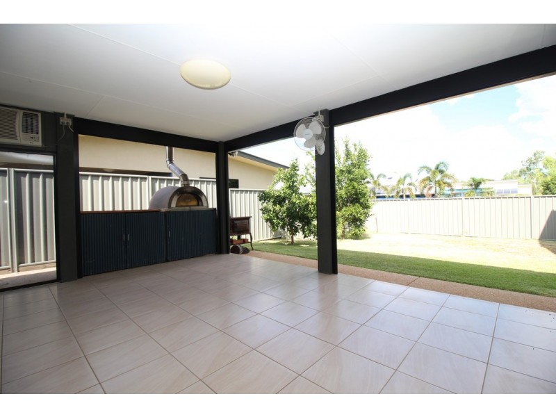 55 White Street, Emerald QLD 4720