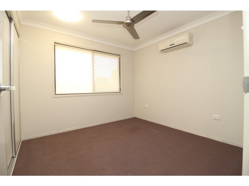 55 White Street, Emerald QLD 4720