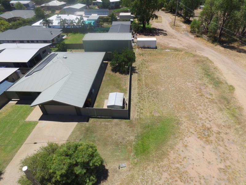 55 White Street, Emerald QLD 4720