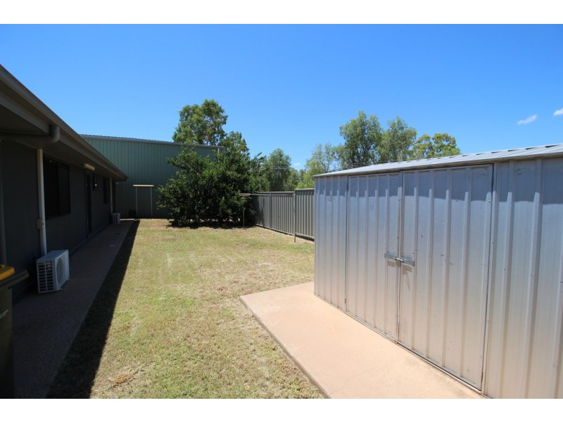 55 White Street, Emerald QLD 4720