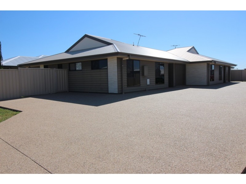 3/4 Parkway Street, Emerald QLD 4720