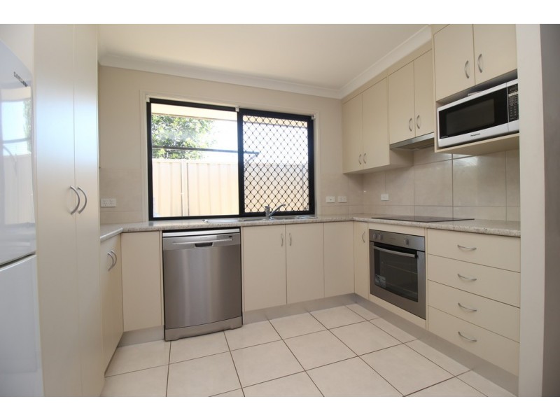 3/4 Parkway Street, Emerald QLD 4720