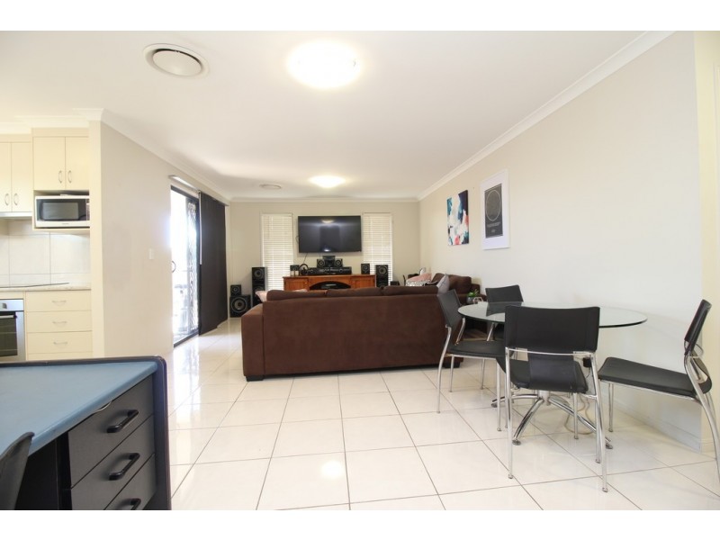 3/4 Parkway Street, Emerald QLD 4720