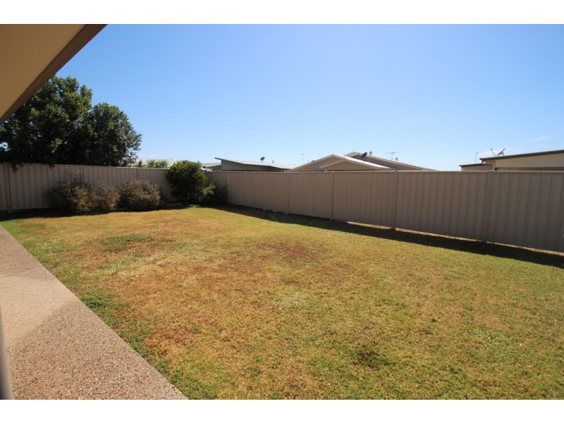 3/4 Parkway Street, Emerald QLD 4720