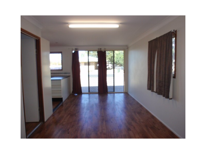 2  Bucholz Place, Emerald QLD 4720
