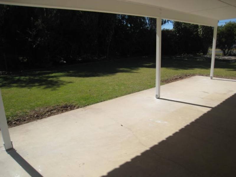 2  Bucholz Place, Emerald QLD 4720