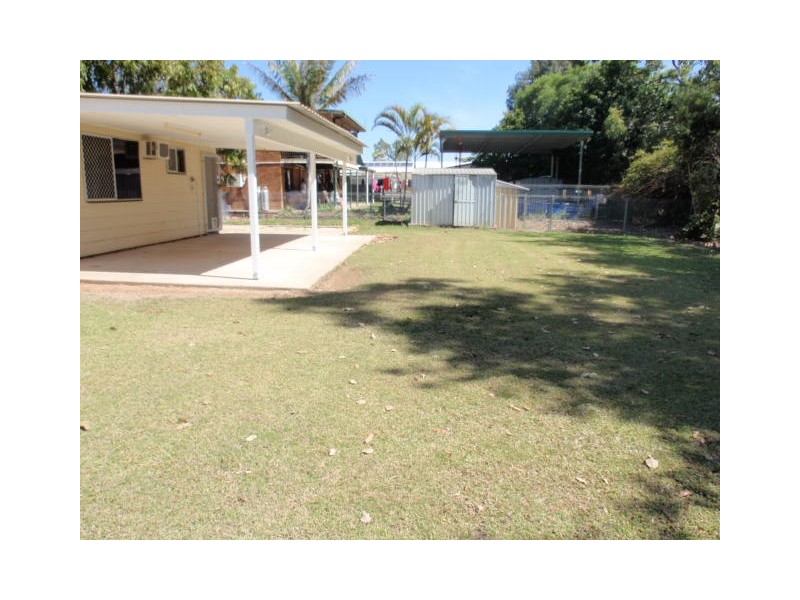 2  Bucholz Place, Emerald QLD 4720