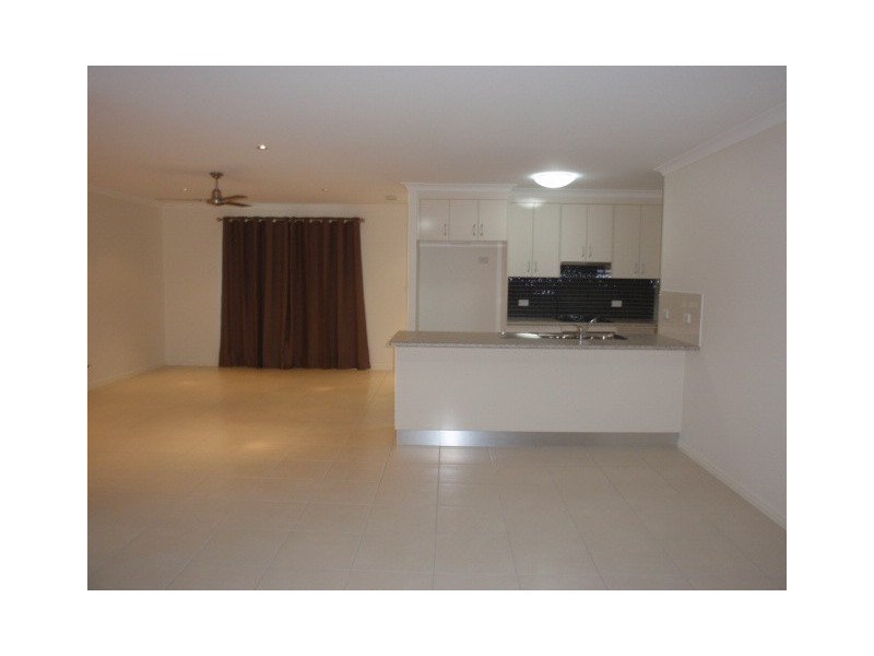 36 Long Street, Emerald QLD 4720