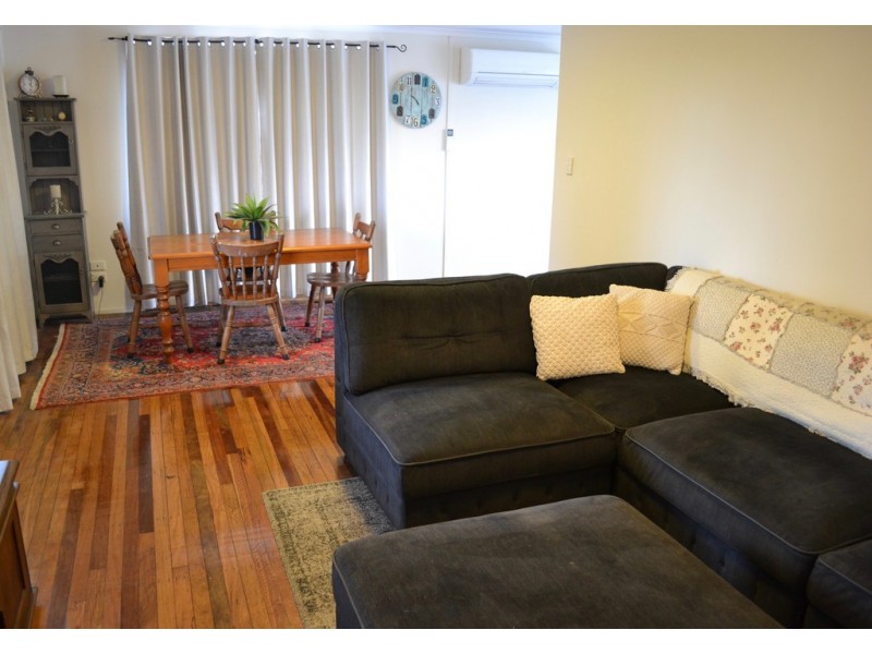 28 Alamein Drive, Emerald QLD 4720