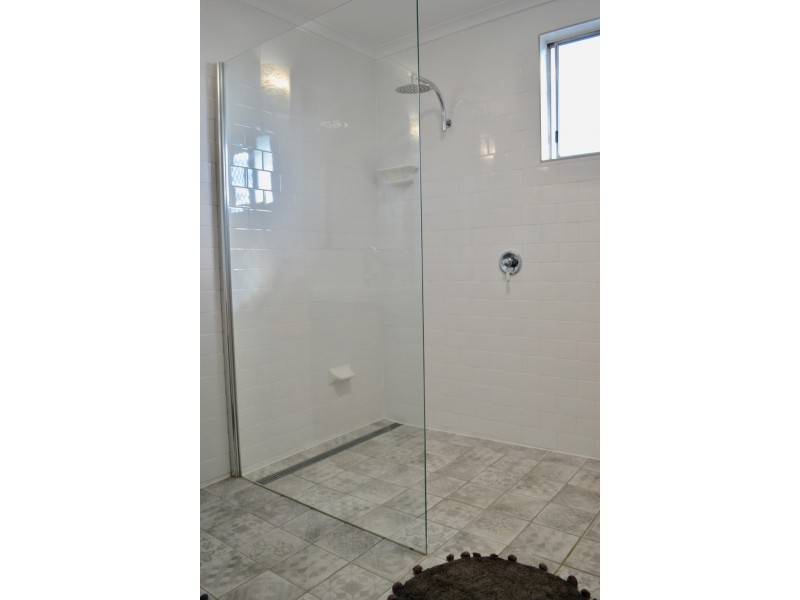 28 Alamein Drive, Emerald QLD 4720