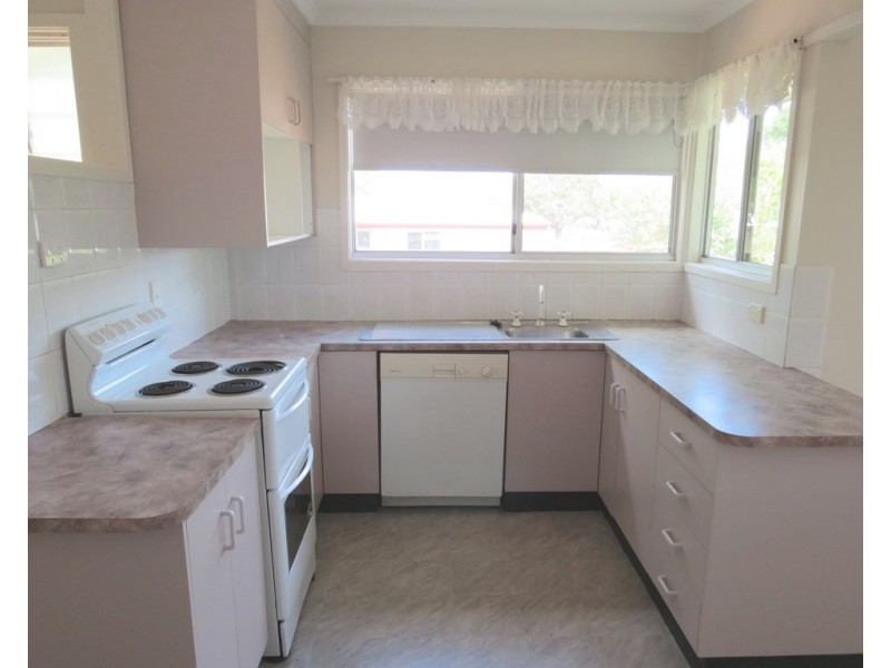 15 Old Airport Drive, Emerald QLD 4720