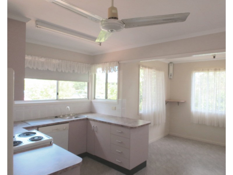 15 Old Airport Drive, Emerald QLD 4720