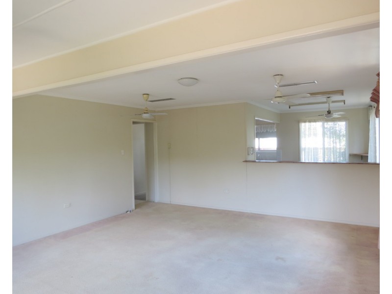 15 Old Airport Drive, Emerald QLD 4720