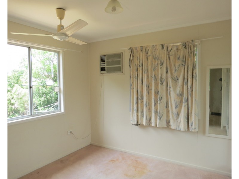 15 Old Airport Drive, Emerald QLD 4720