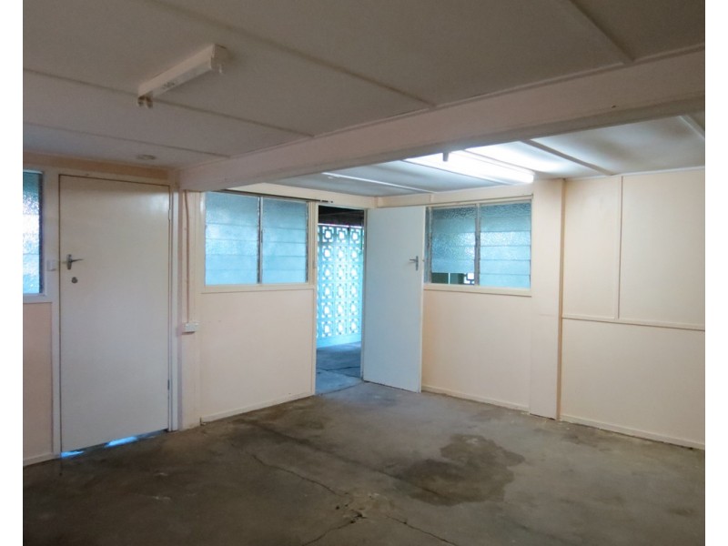 15 Old Airport Drive, Emerald QLD 4720