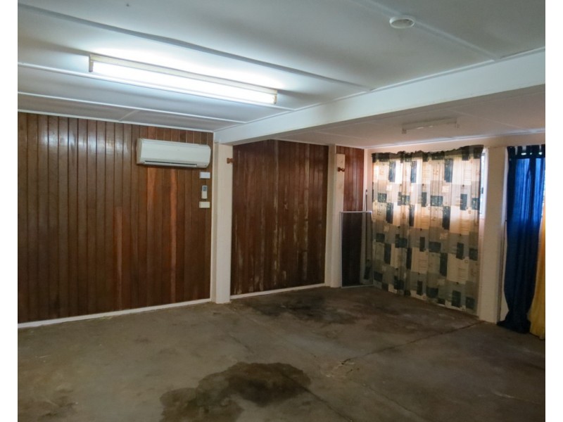 15 Old Airport Drive, Emerald QLD 4720