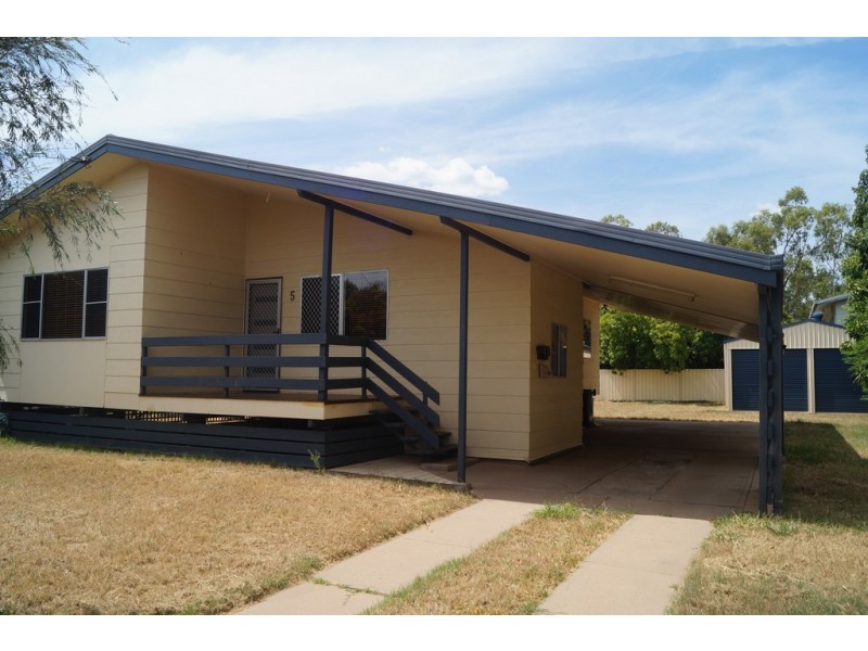 5 McKendry Street, Emerald QLD 4720