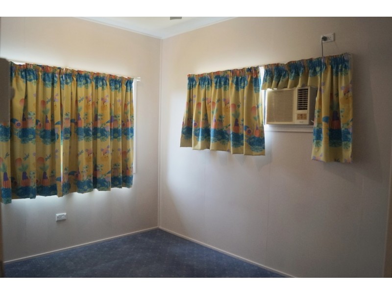 5 McKendry Street, Emerald QLD 4720