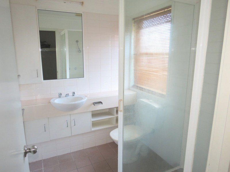 3 Chalmers Crescent, Emerald QLD 4720