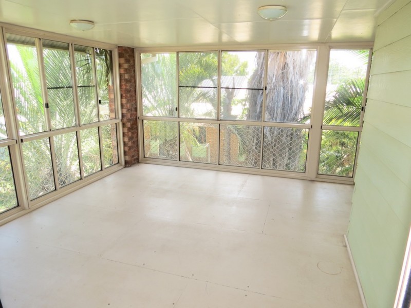 3 Chalmers Crescent, Emerald QLD 4720