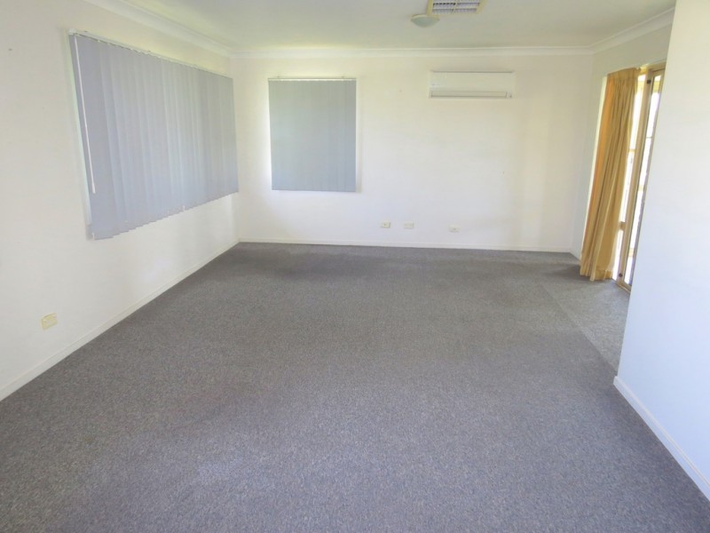 3 Chalmers Crescent, Emerald QLD 4720