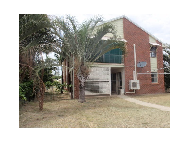 3 Chalmers Crescent, Emerald QLD 4720