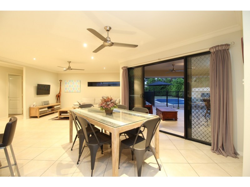 14 Carrington Place, Emerald QLD 4720