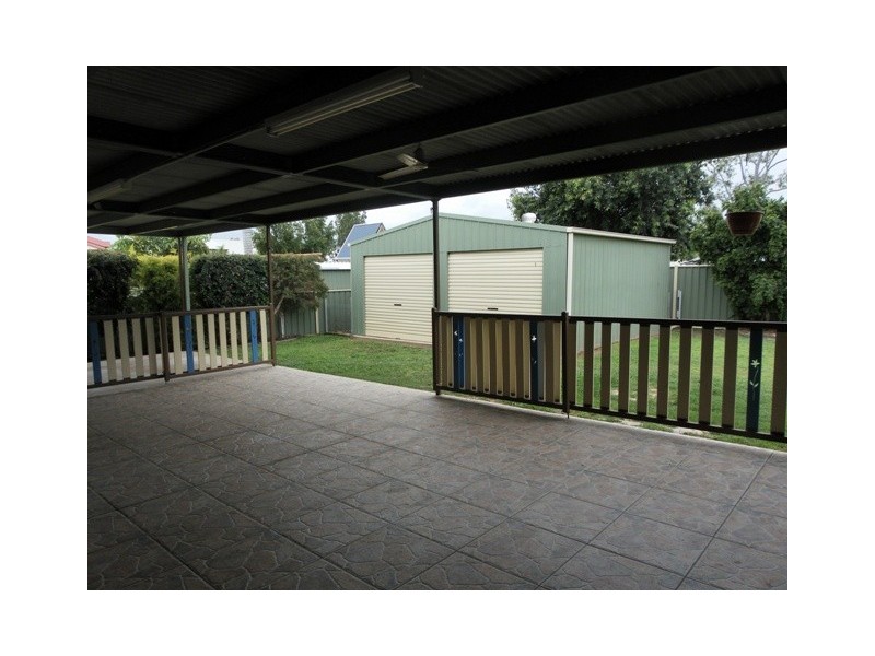 4  Edmonstone Drive, Emerald QLD 4720