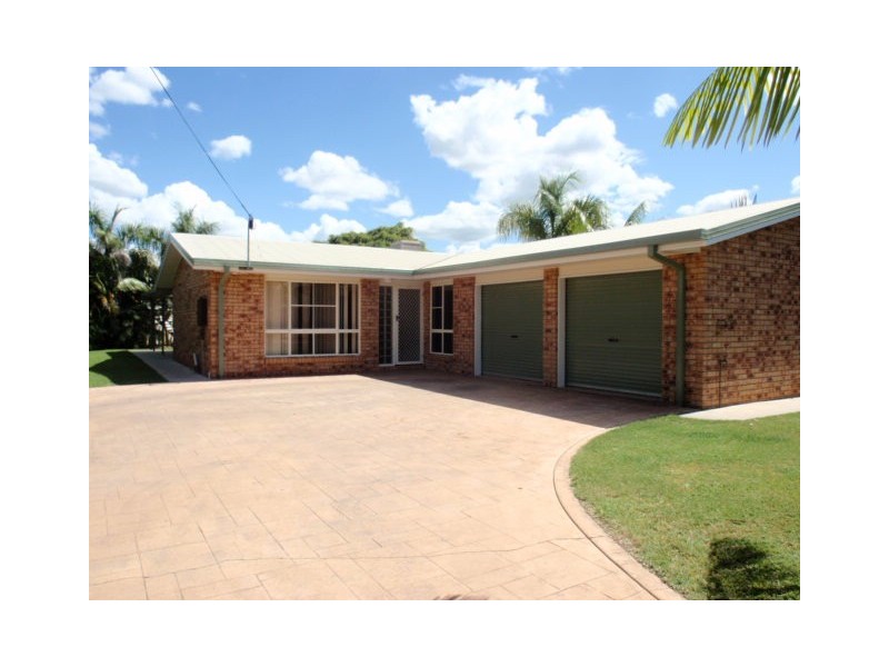 3 Gallagher Place, Emerald QLD 4720