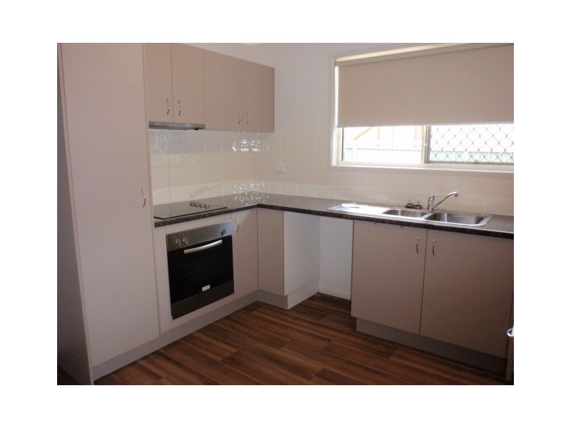 2/32 Riverview Street, Emerald QLD 4720