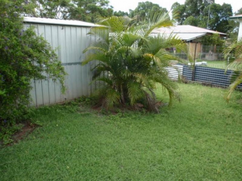 8 Arnold Street, Blackwater QLD 4717