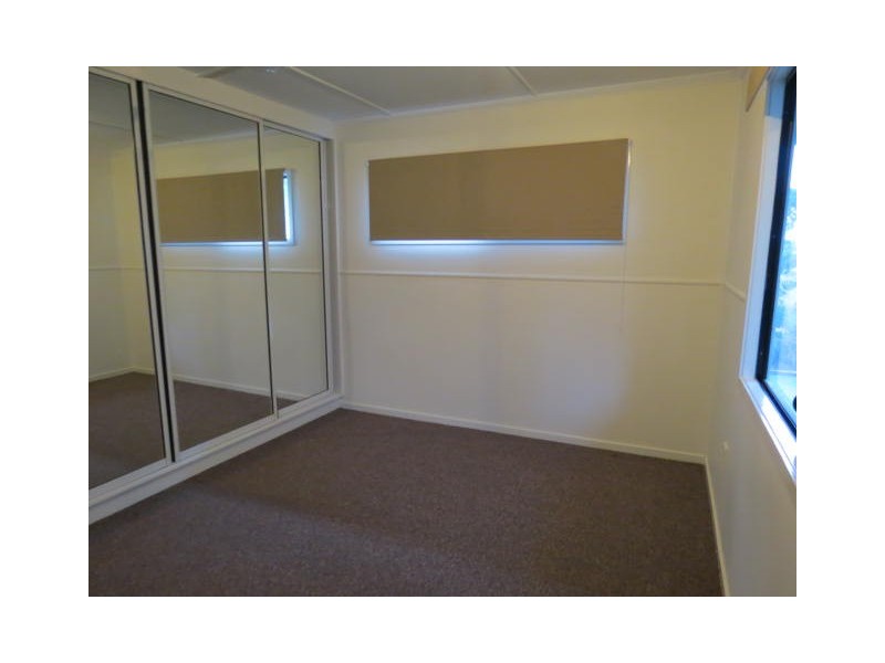 8 Arnold Street, Blackwater QLD 4717