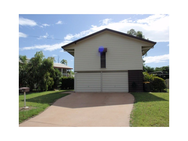 27 Colleen Avenue, Emerald QLD 4720