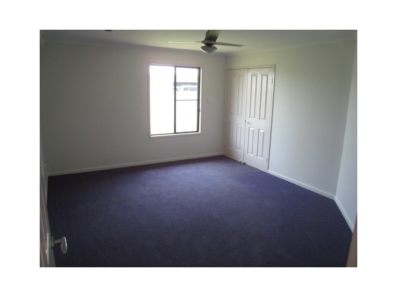15 Carrington Place, Emerald QLD 4720