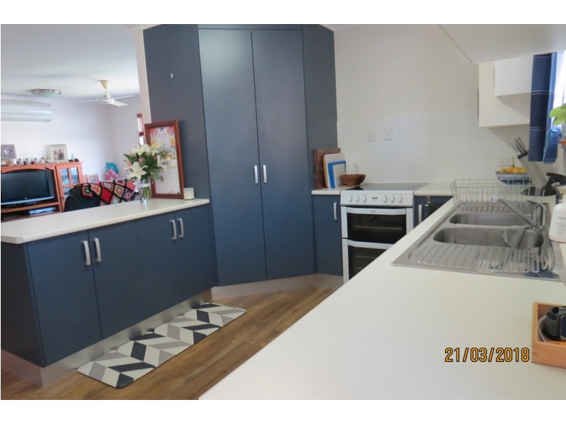 13 Mellish Crescent, Emerald QLD 4720