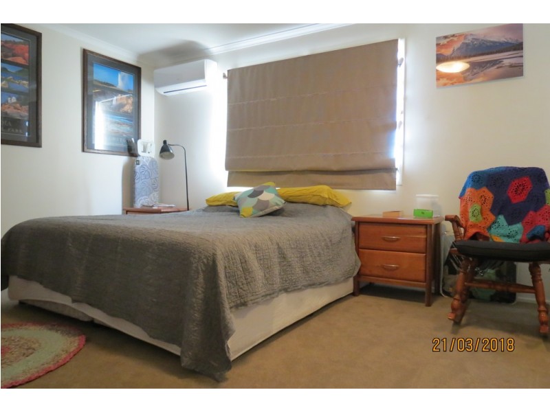 13 Mellish Crescent, Emerald QLD 4720