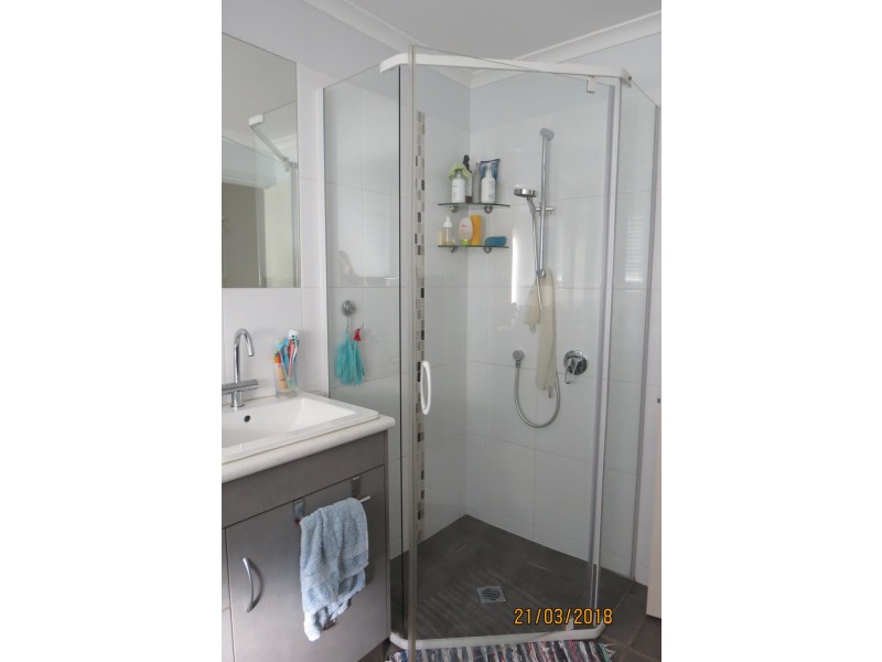 13 Mellish Crescent, Emerald QLD 4720