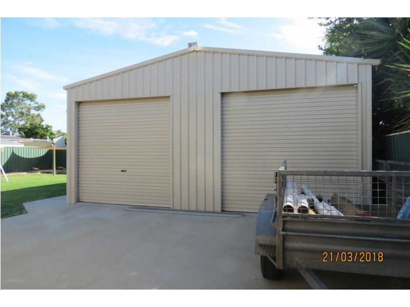 13 Mellish Crescent, Emerald QLD 4720