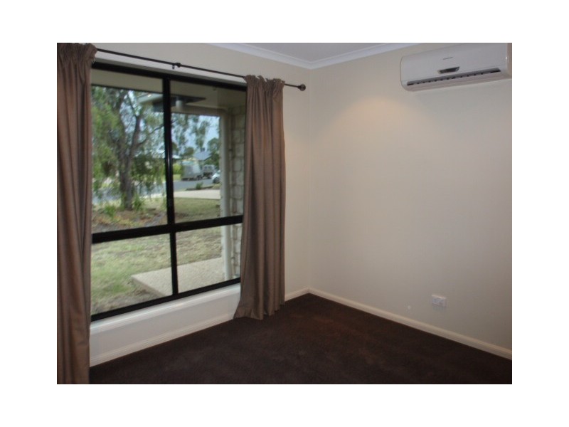 27 Haswell Street, Emerald QLD 4720